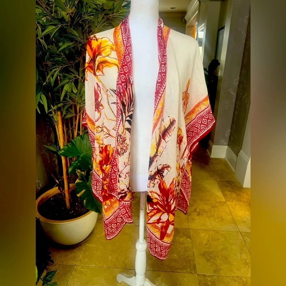 Vince Camuto ladies wrap one size NWOT. Cream yellow and red colors one size